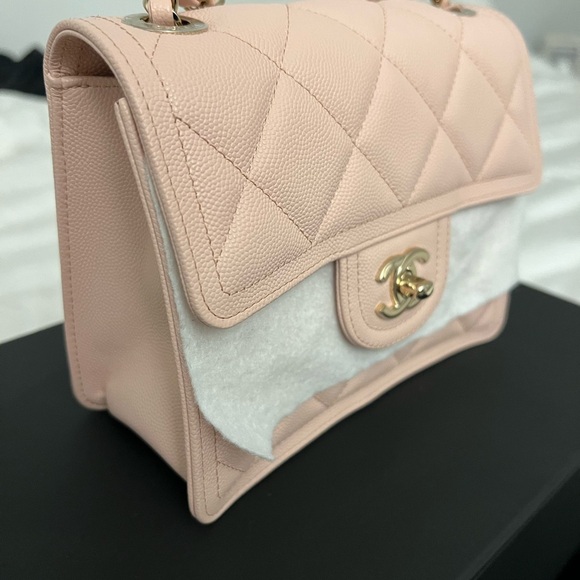 Chanel Flap Bag - Picture 3 of 13